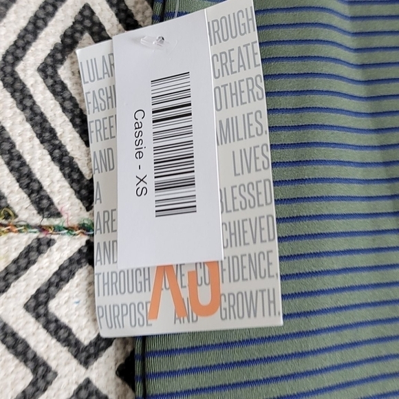 NWT LuLARoe Pinstripe Skirk - Picture 3 of 5